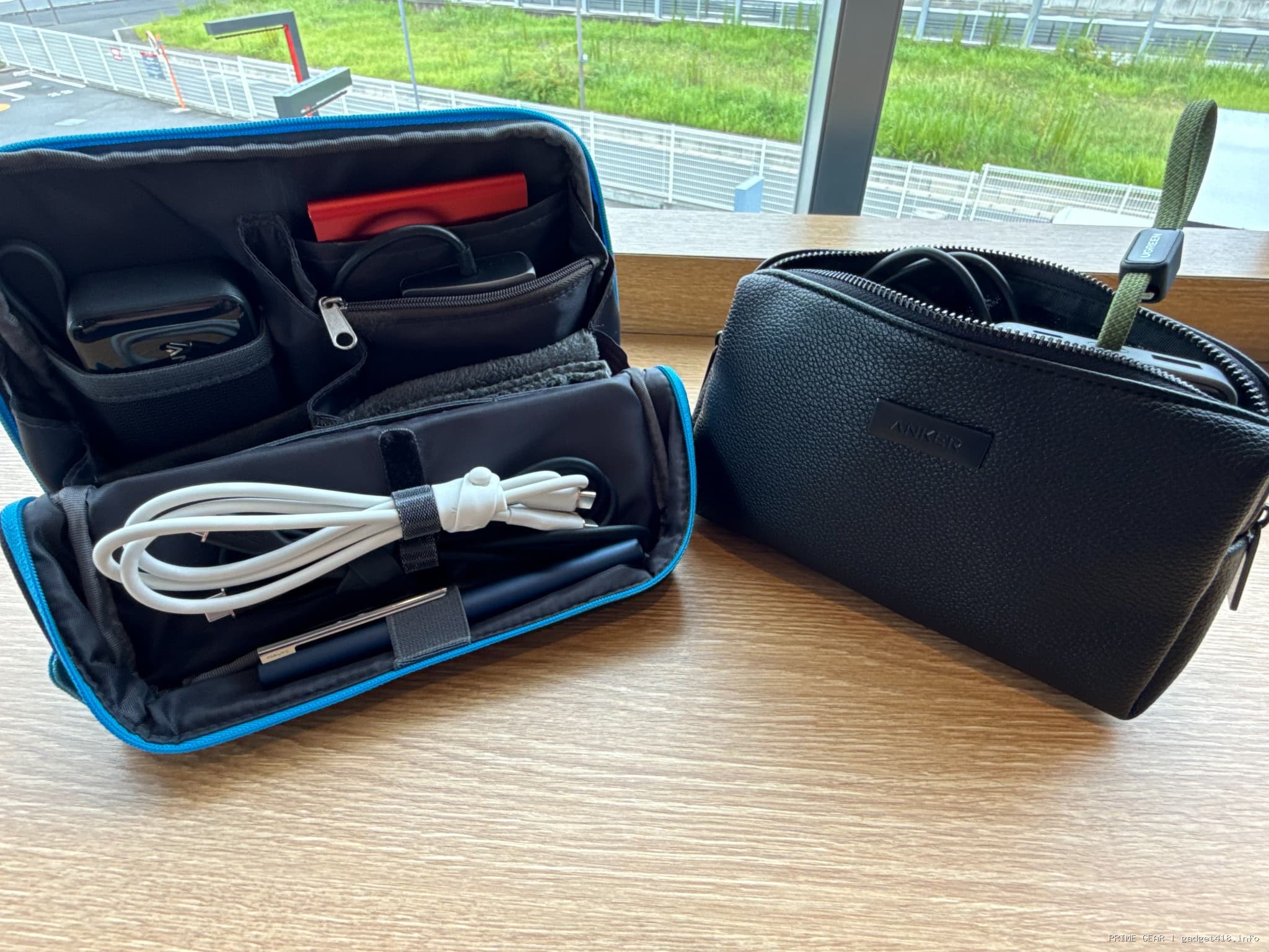 Anker Style PouchとSmart Pouchを並べて比較
